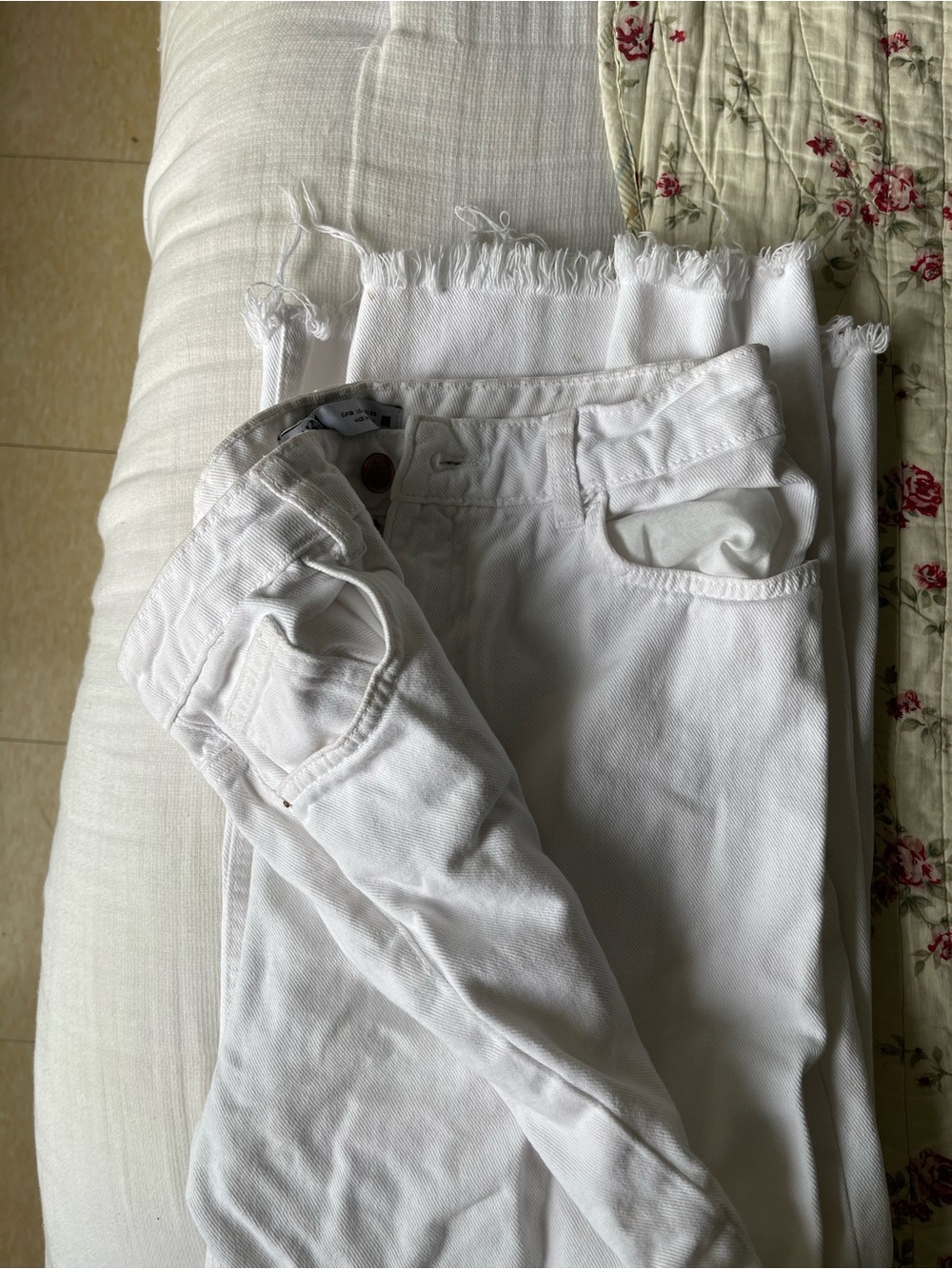 Zara White Wide-Leg High-Rise Jeans